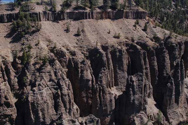 Basalt columns at Calcite Springs